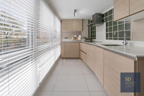 3 bedroom apartment to rent, St John's Wood Park, London NW8