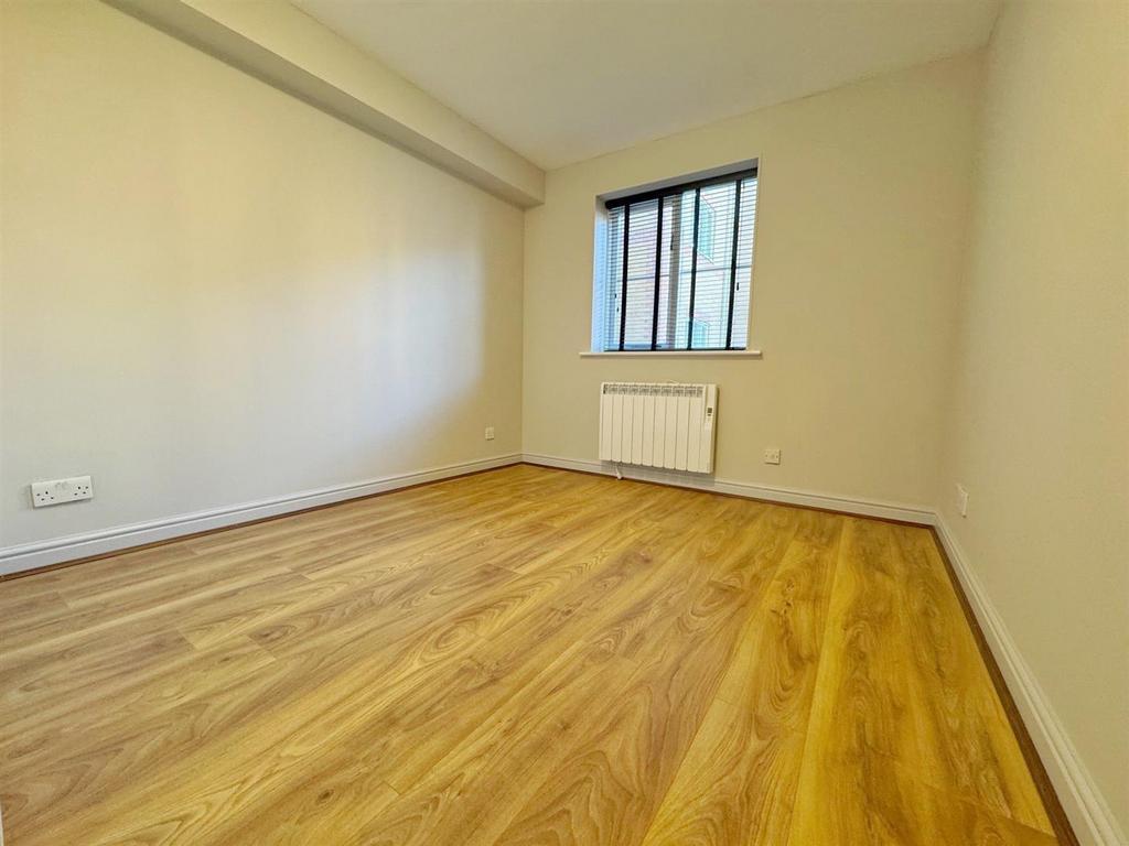 Bedroom 1 in Pixio.jpg