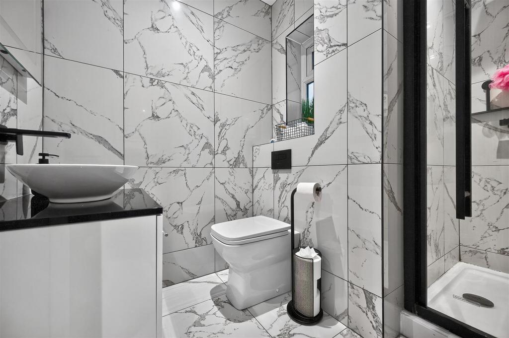 Ensuite