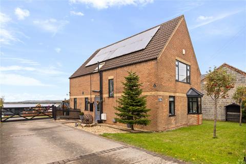 4 bedroom equestrian property for sale, Melton Road, Wrawby, Brigg, North Lincolnshire, DN20