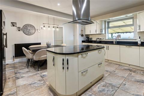 4 bedroom equestrian property for sale, Melton Road, Wrawby, Brigg, North Lincolnshire, DN20