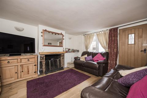 2 bedroom end of terrace house for sale, Crown Road, Sevenoaks TN14