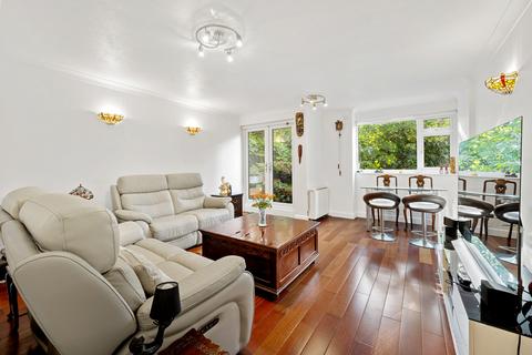 Mountcombe Close, Surbiton KT6