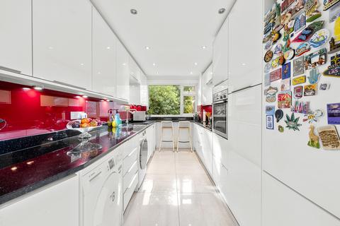 undefined, Mountcombe Close, Surbiton KT6