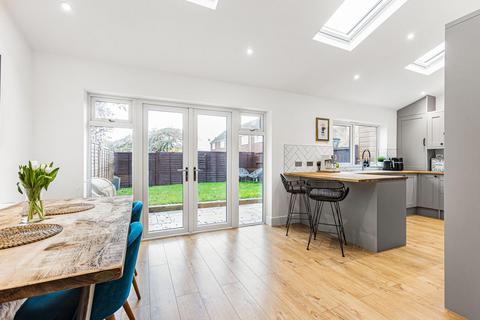 4 bedroom semi-detached house for sale, Magnaville Road, Bishop's Stortford CM23