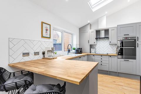 4 bedroom semi-detached house for sale, Magnaville Road, Bishop's Stortford CM23