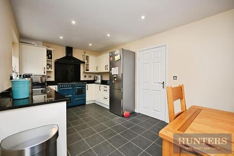 undefined, Greenlea Close, Yeadon, Leeds