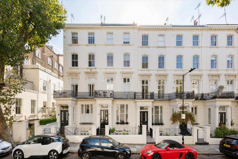 3 bedroom flat for sale, Clarendon Gardens, Little Venice W9