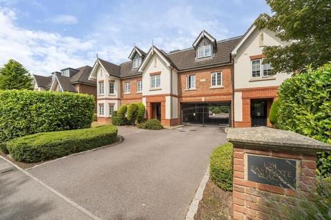 Fernbank Road,  Ascot,  SL5