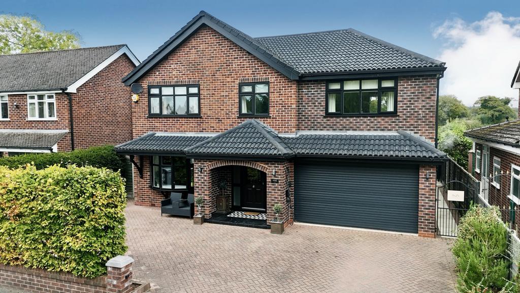 An Exceptional Family Home in Plumley