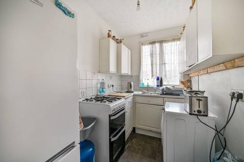 undefined, Washington Road, Worcester Park, KT4