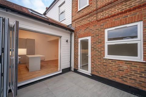 1 bedroom flat for sale, 50 Burlington Road, New Malden KT3