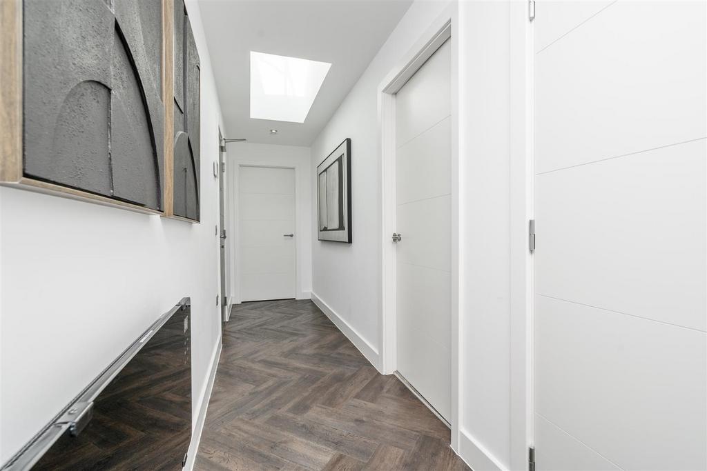 Apartment 25 11.jpg