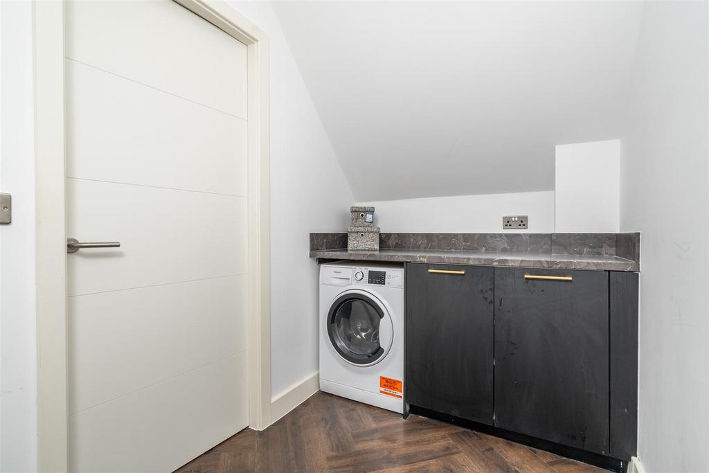 Apartment 25 12.jpg