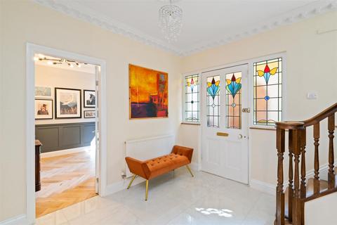 6 bedroom detached house to rent, Stonor Park Road, Solihull