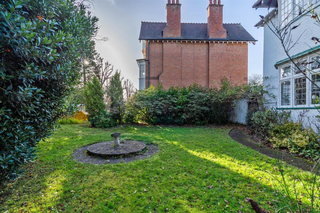 532 Warwick Road 9.jpg