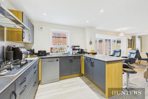 4 bedroom detached house for sale, Tyson Way, Cayton