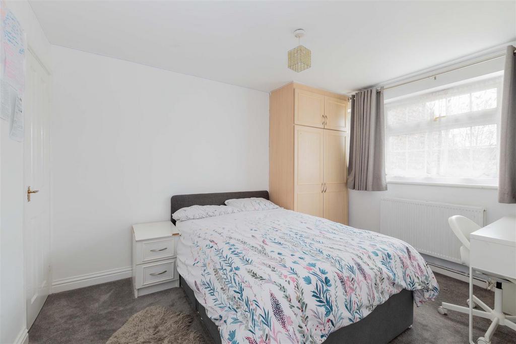 75 High Street Chalvey-16.jpg