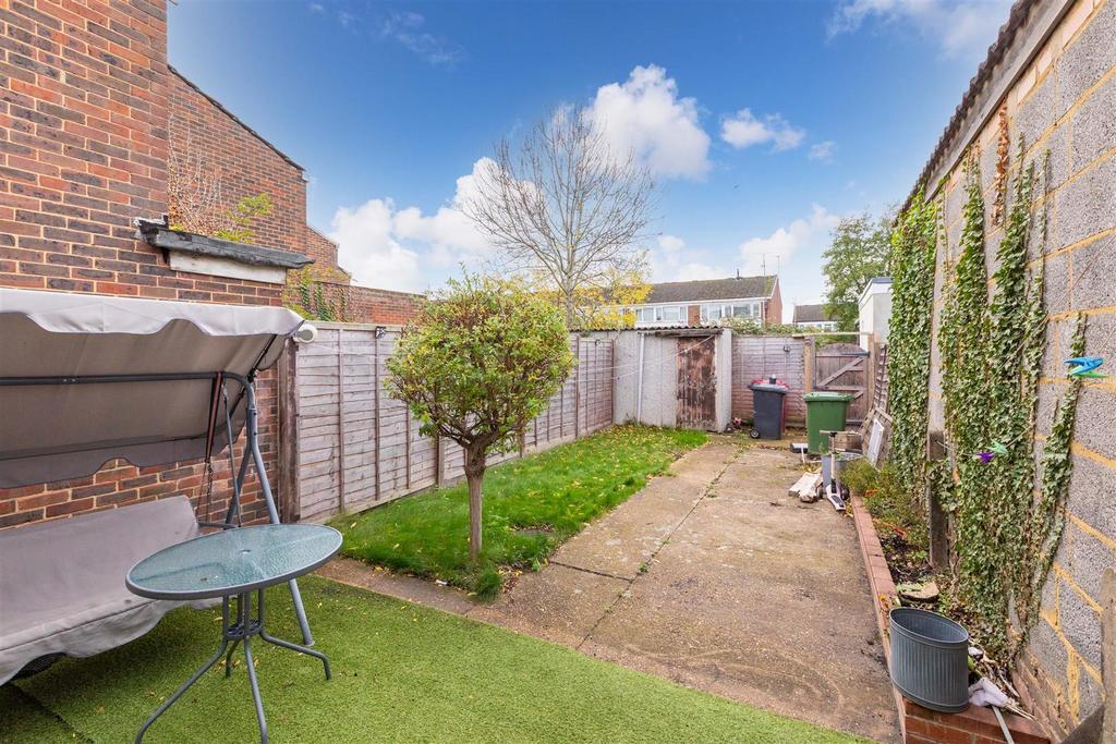 75 High Street Chalvey-2.jpg