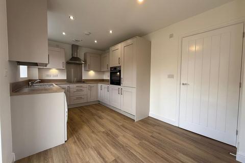3 bedroom detached house to rent, Rivington Park, Bolton, BL6