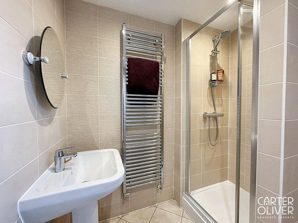2nd En-suite