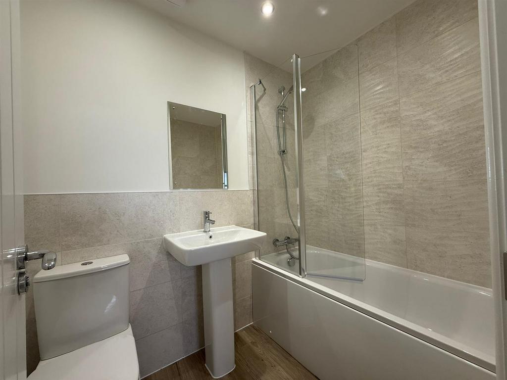 Family bathroom