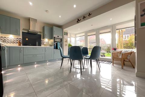 4 bedroom detached house for sale, Ouzel Grove, Eastfield, YO11