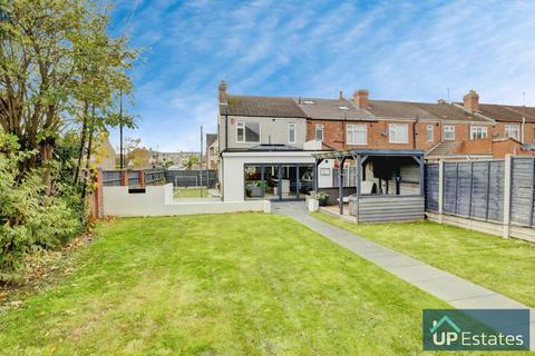 3 bedroom end of terrace house for sale, Mellowdew Road, Coventry