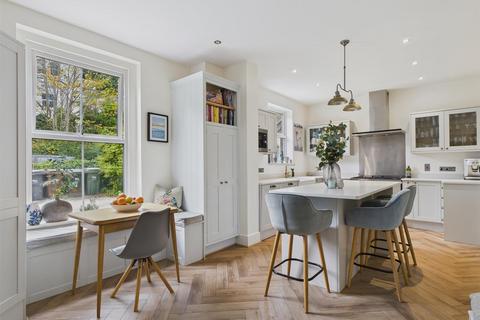 4 bedroom semi-detached house for sale, Cowleigh Road, Malvern