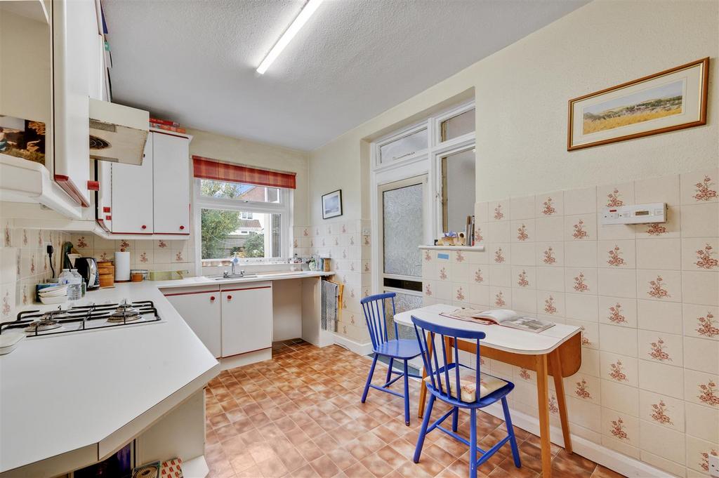 Daniels 107, Fleetwood Road London 007.jpg