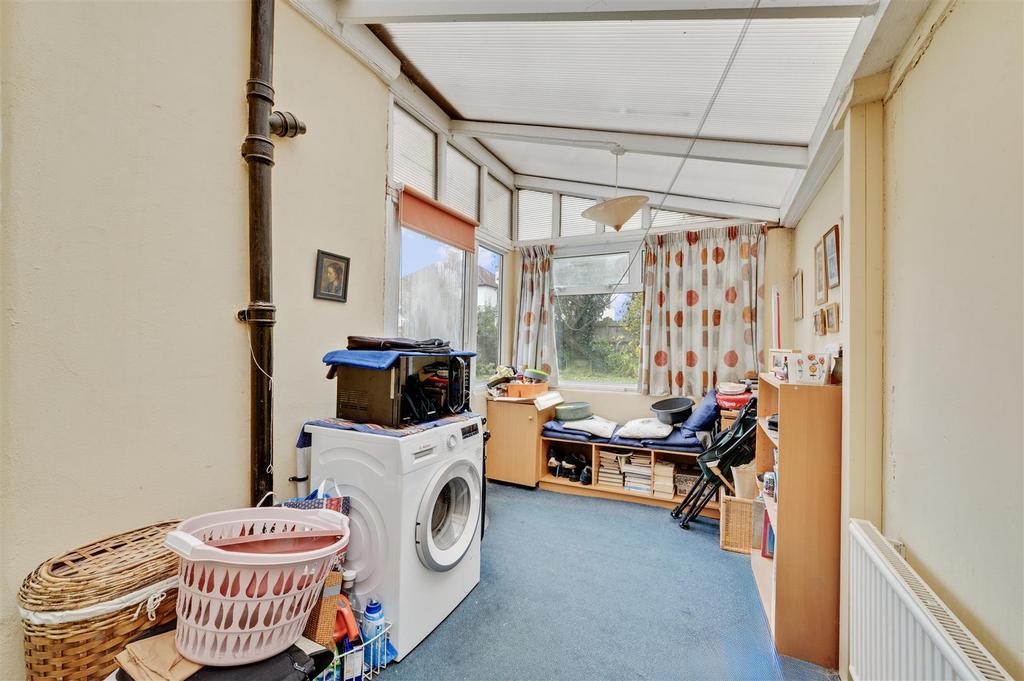 Daniels 107, Fleetwood Road London 009.jpg
