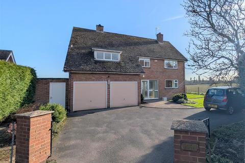 4 bedroom detached house for sale, Bowling Green, Hanley Castle