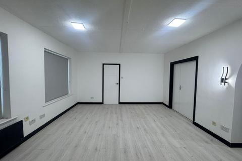 undefined, High Street, Harrold, MK43