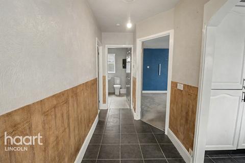 3 bedroom detached bungalow for sale, Fosse Grove, Saxilby