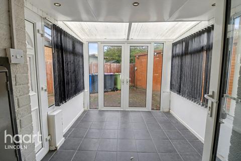 3 bedroom detached bungalow for sale, Fosse Grove, Saxilby