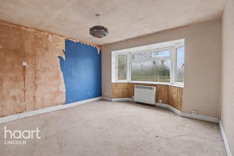 3 bedroom detached bungalow for sale, Fosse Grove, Saxilby