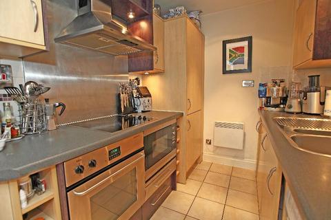 1 bedroom apartment to rent, SMUGGLERS WAY, WANDSWORTH, SW18