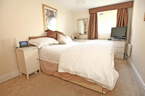 1 bedroom apartment to rent, SMUGGLERS WAY, WANDSWORTH, SW18