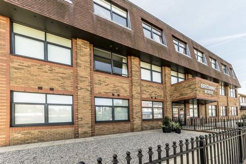 Studio to rent, Burlington Road, New Malden KT3