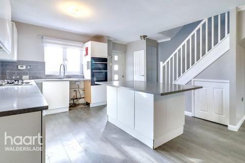 5 bedroom end of terrace house for sale, Bader Crescent, Chatham