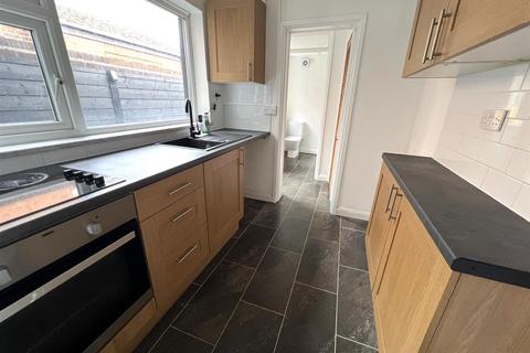 3 bedroom terraced house for sale, Arnold Street, Lowestoft