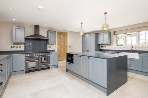 4 bedroom detached house to rent, Bledington Road, Stow-On-The-Wold, Gloucestershire, GL54