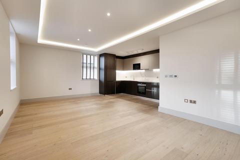 3 bedroom flat for sale, Elms Road, London, SW4