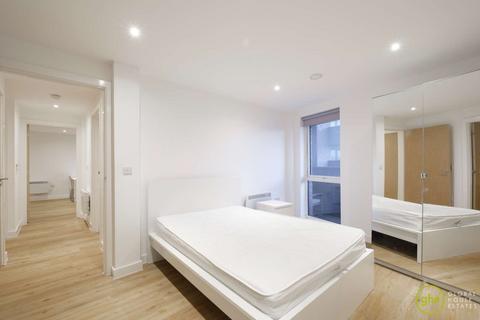 2 bedroom flat to rent, X1 The Plaza, Manchester, UK