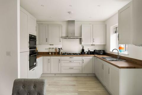 3 bedroom semi-detached house for sale, Goodenough Drive, Wantage, OX12
