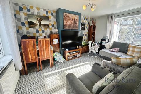 3 bedroom semi-detached house for sale, Manor Garth, Goole DN14