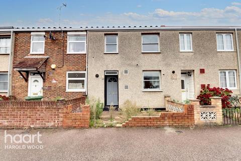 3 bedroom terraced house for sale, Harebell Way, Harold Hill