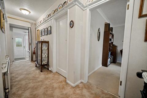 2 bedroom semi-detached bungalow for sale, Coniston Road, Wolverhampton WV6