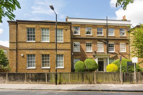 undefined, Ealing Court Mansions, Ealing, W5