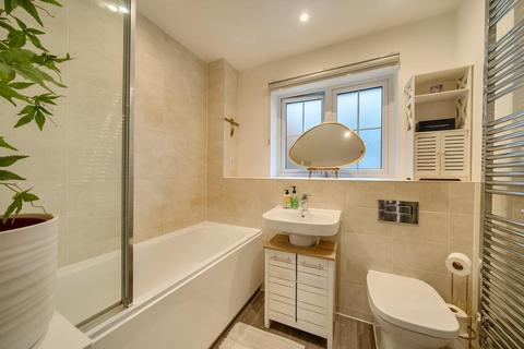 undefined, Bagshot,  Surrey,  GU19